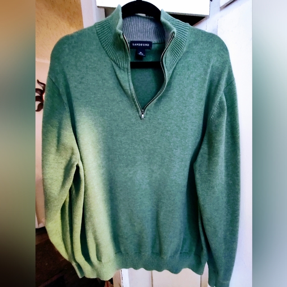 Land's End quarter zip sweater. XL - Picture 10 of 11
